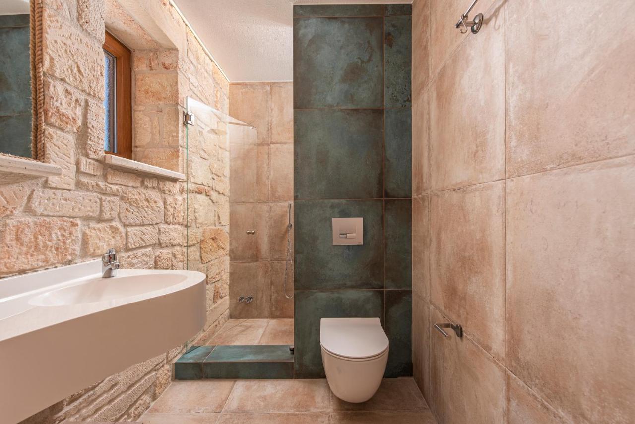 Mint Retreat Suites (Adults Only) Kalandra Ngoại thất bức ảnh
