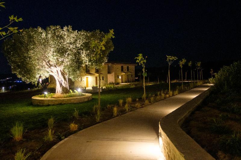 Mint Retreat Suites (Adults Only) Kalandra Ngoại thất bức ảnh